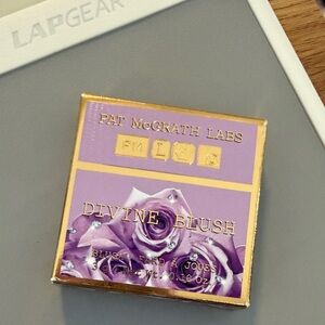 Pat McGrath Divine Blush - paradise Venus